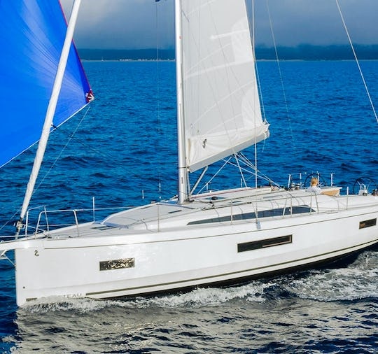 moondance catamaran greece