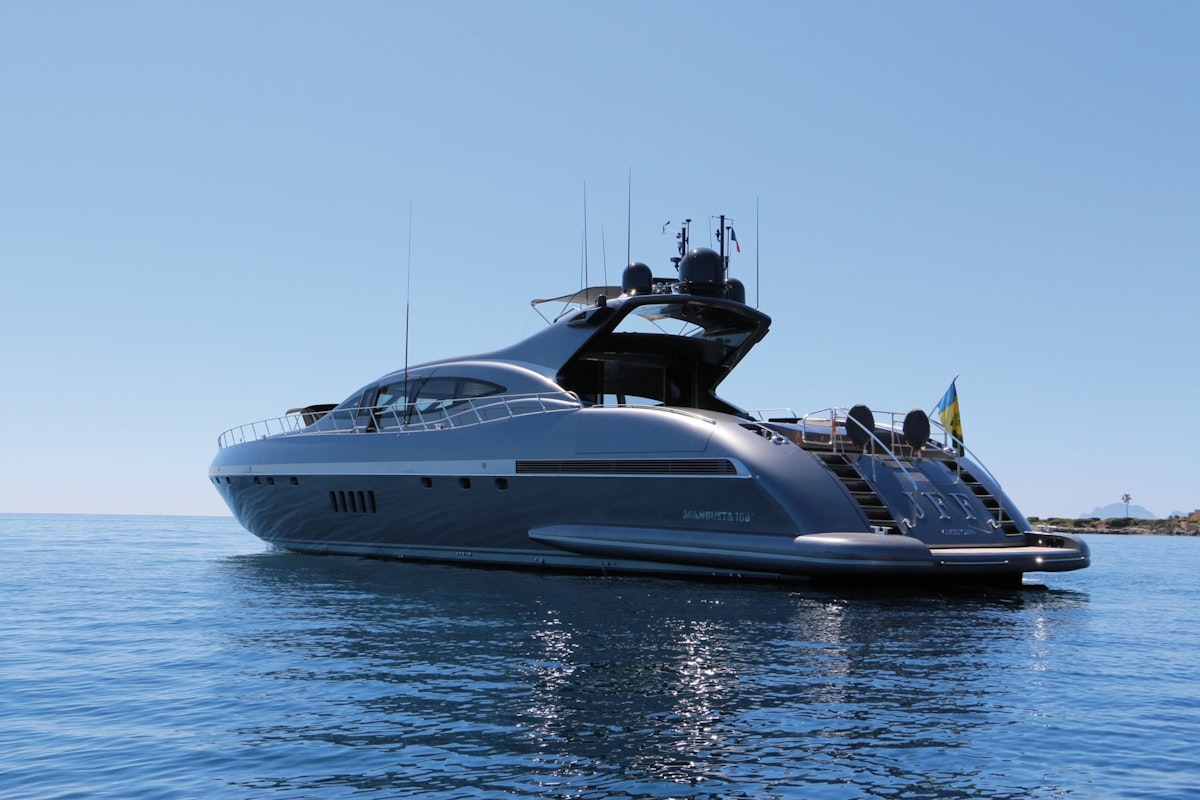 from €62 500 | 33 meters | 6 guests