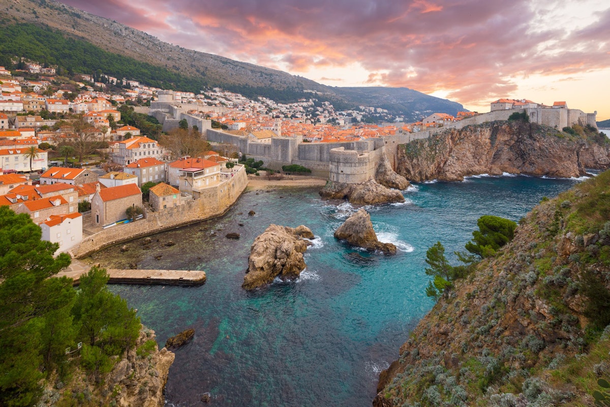 Horvaatia rannikul on sadu saari ja see on üks ilusamaid kohti kogu Euroopa purjetamiseks. Vaadake ise.