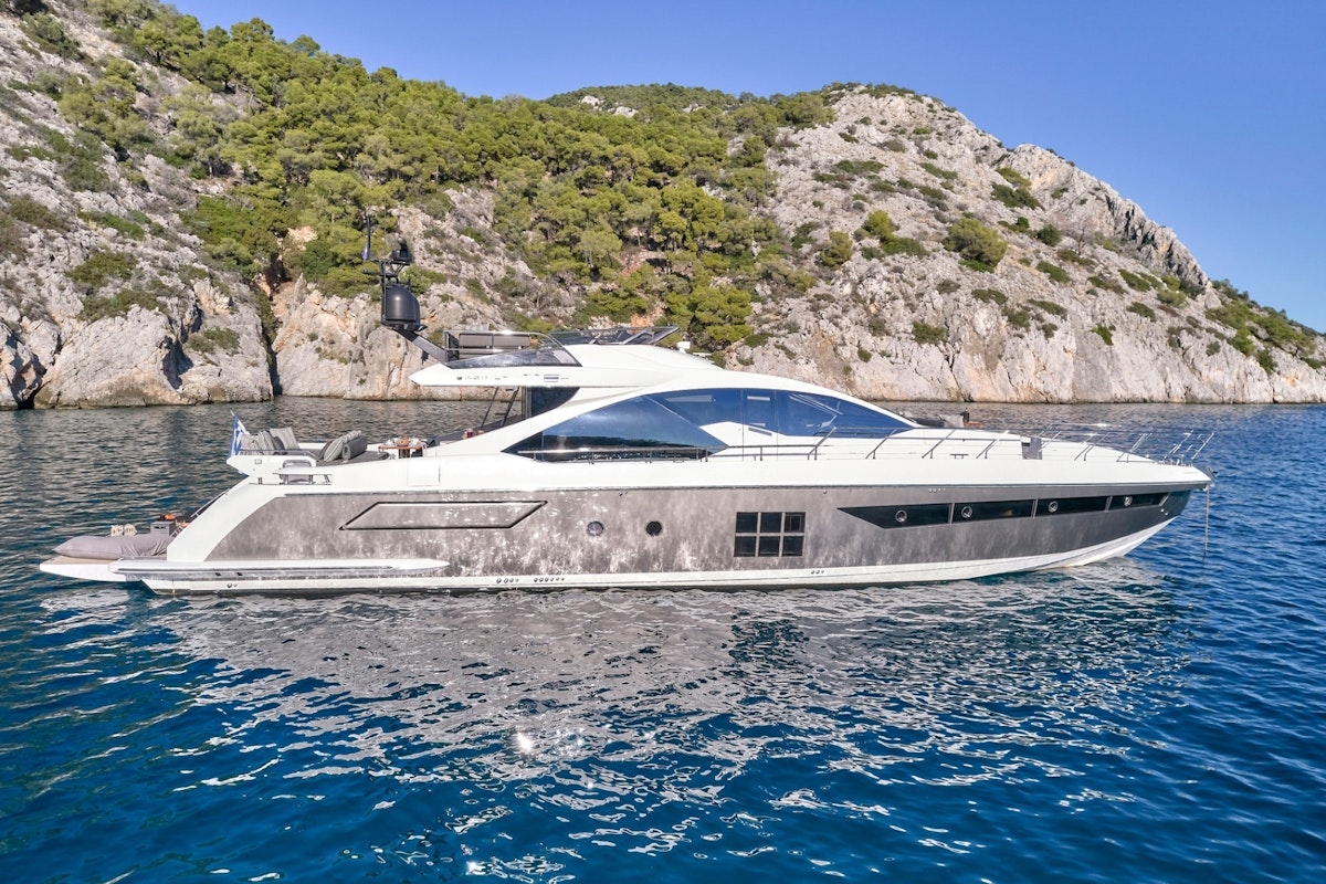 from €42 000 | 23.60 meters | 9 guests