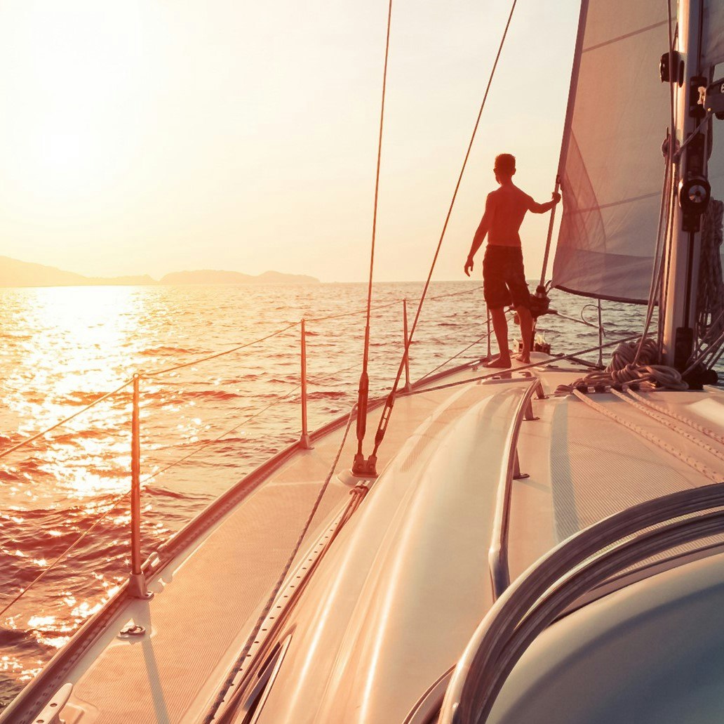 Are you ready to embark on more sailing adventures? Here are 10 experiences that every sailor should aim to check off their list.