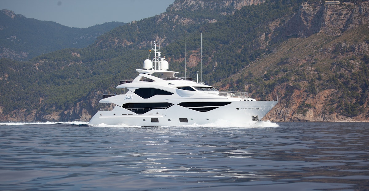 from €175 000 | 40.05 meters | 10 guests