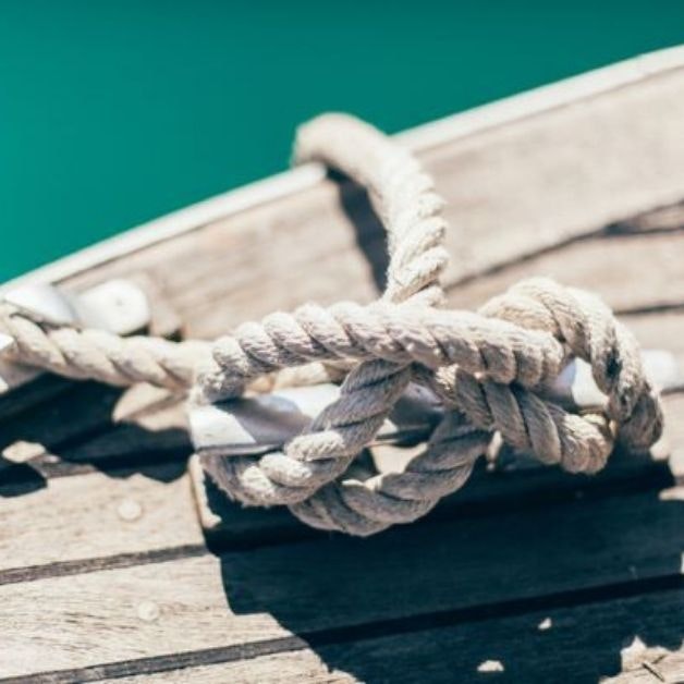 Hur man knyter de mest användbara nautiska knutarna för alla dina båtbehov