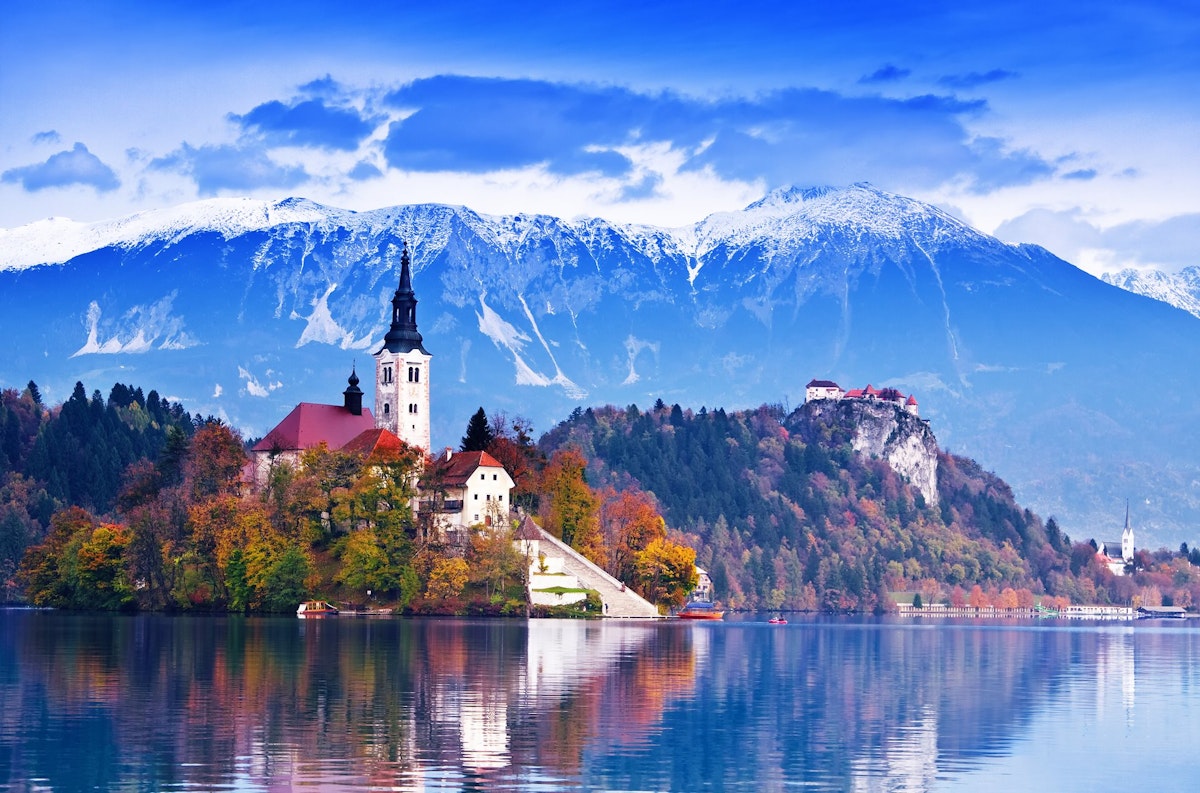 Slovenien er et lille, men ekstremt mangfoldigt land. Du kan finde næsten alt, hvad du kan ønske dig. Hvad mere er, alt er lige ved hånden.