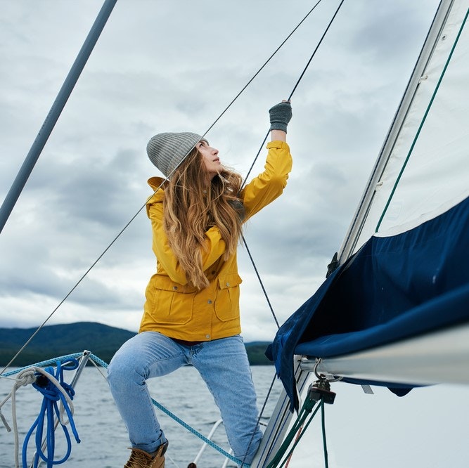 Autumn sailing is a wonderful experience. We'll show you how to enjoy it even when the weather isn't on your side. If you're used to sailing in summer, you'll also appreciate our tips on what to pack on your autumn yachting vacation.