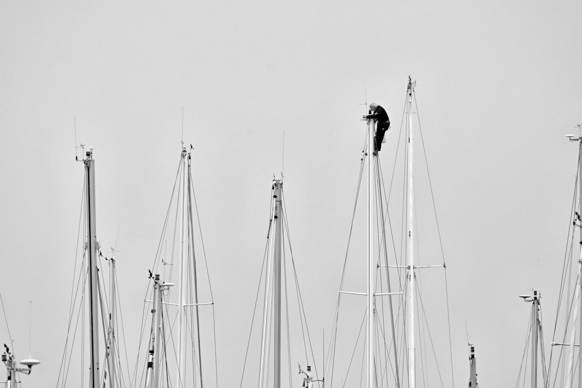 Mastering mast climbing