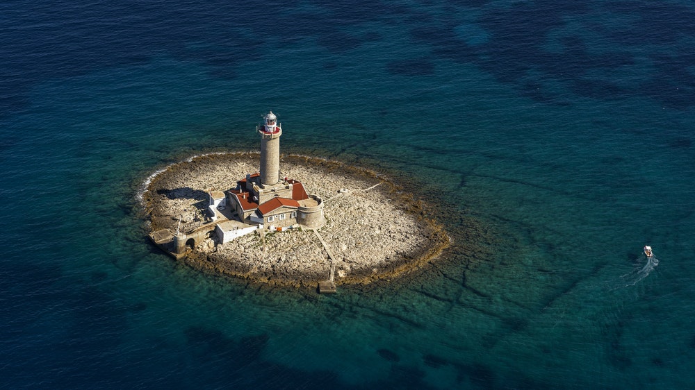 Hırvatistan'daki Porer deniz feneri.