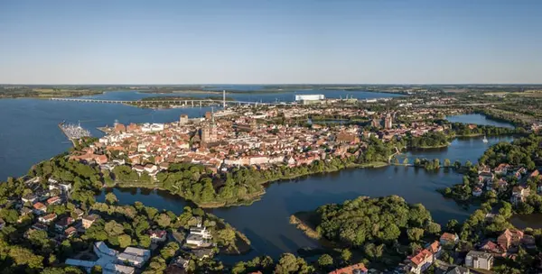 Pokud vám zůstane ještě nějaký čas, navštivte přístav Stralsund