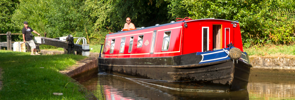 5 best houseboat routes for beginners