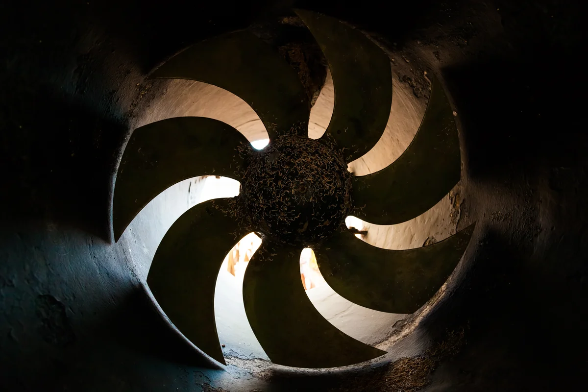 Ultimate Guide to Bow Thrusters Types, Installation & Tips