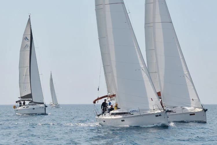 Das Team von yachting°com eröffnet jedes Jahr die Segelsaison mit seinem Ostertörn