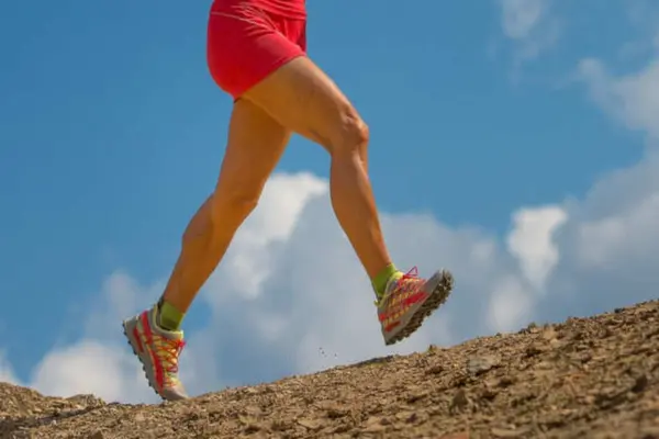 Běžecké boty do Chorvatska by měly zvládnout jak silnici, tak terén