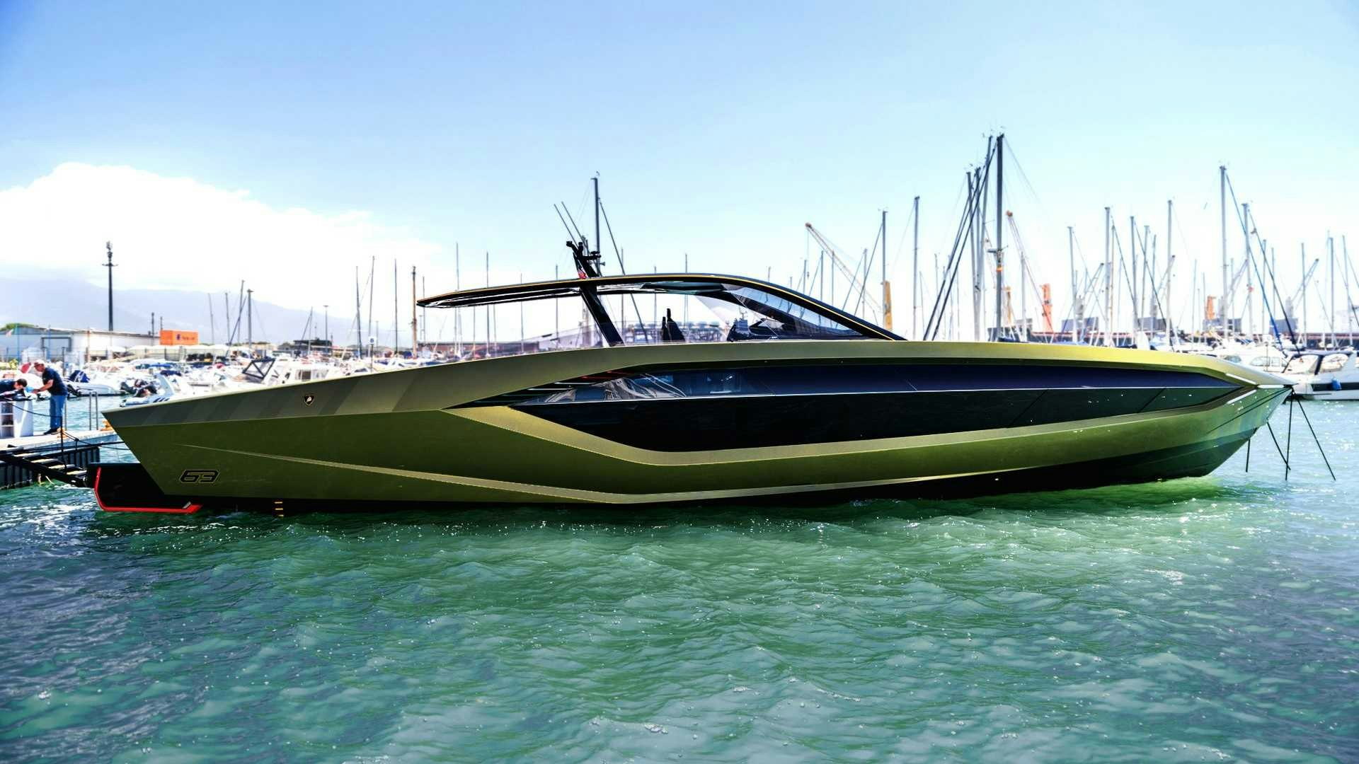 Супер яхтата на Конър Макгрегър "Tecnomar For Lamborghini 63