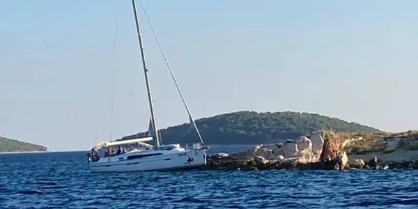 Vilka platser bör man undvika när man åker båt i Kroatien