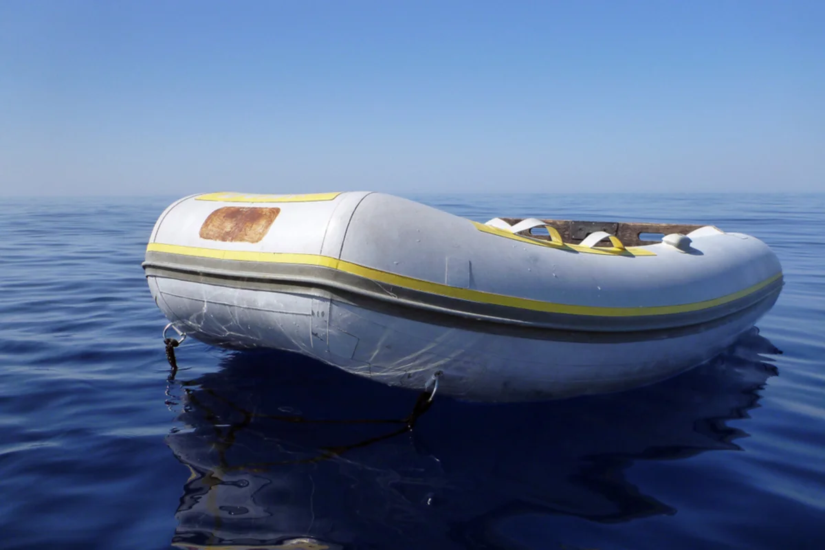 How to use dinghy and outboard engine