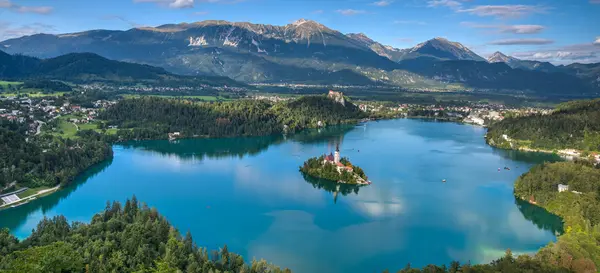 Jezero Bled v létě