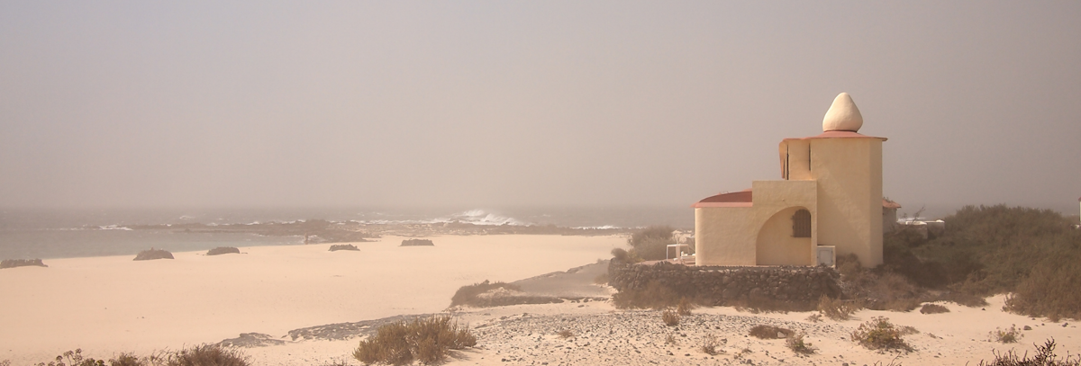 砂漠と海をつなぐシロッコの風 