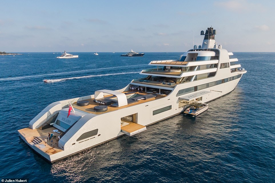 Miljardären Roman Abramovichs superyacht Solaris