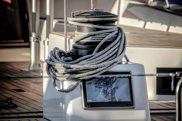 Pažljivo navigirajte i ne oslanjajte se na GPS