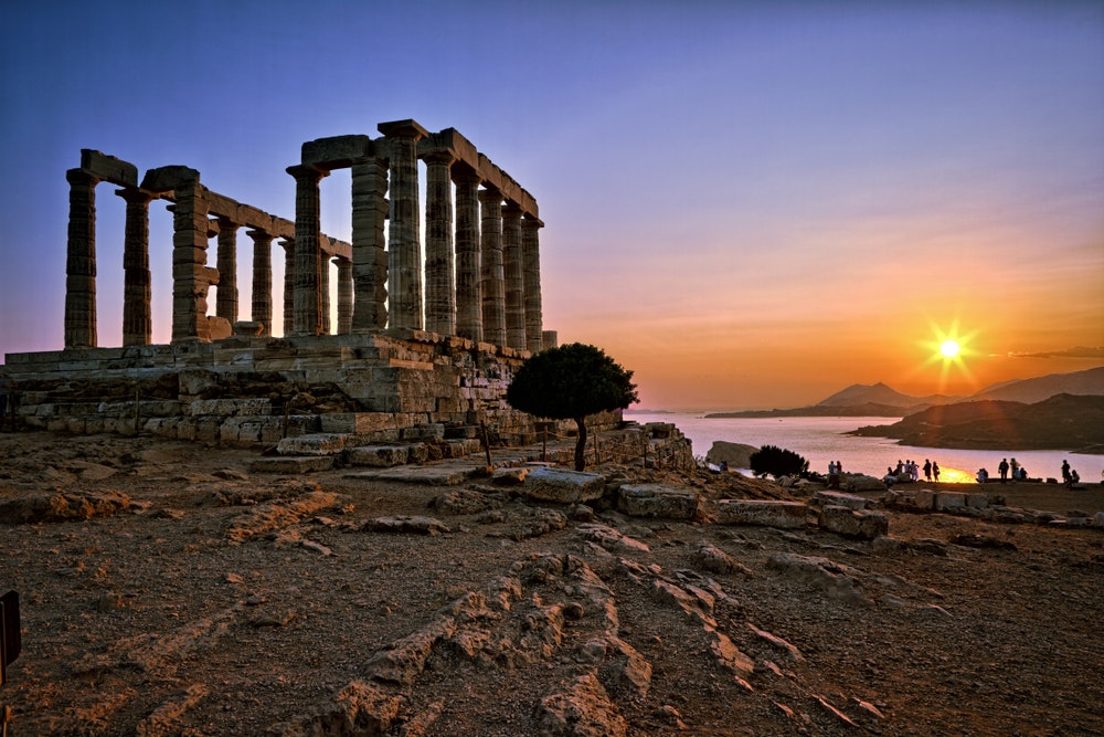Храмът на Посейдон на нос Сунион по залез слънце, Гърция