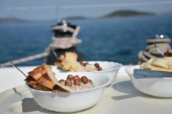 A number of crews were even able to offer up more elaborate menus