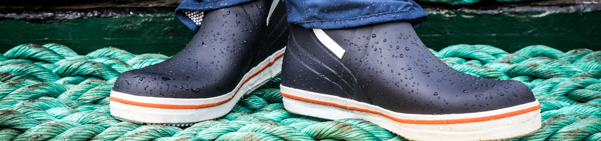 Stepping out to sea: choosing the right sailing shoes 