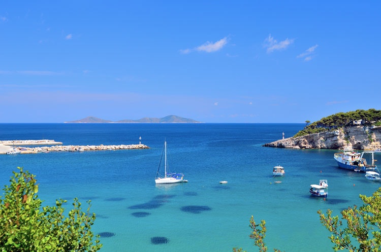 Cove Sporades Görögországban