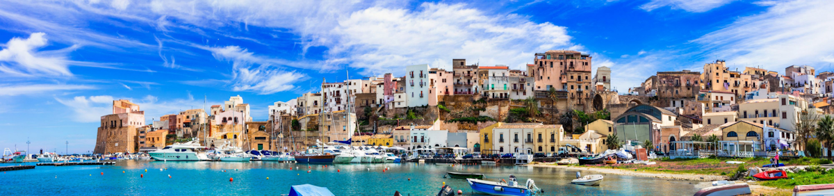 Вітрильний спорт в Італії: 15 найкрасивіших місць для плавання