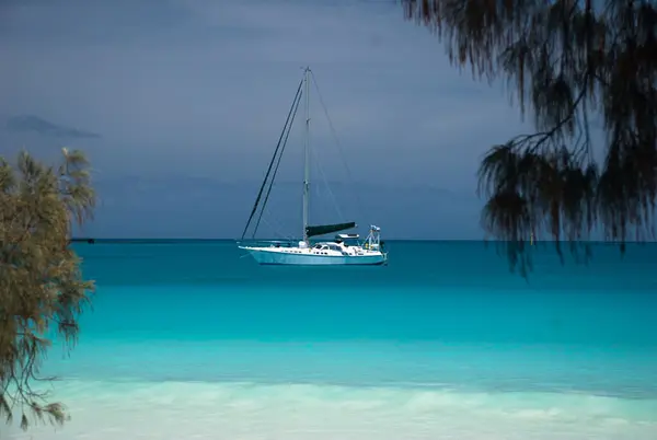 Seilbåt på ferden rundt i verden