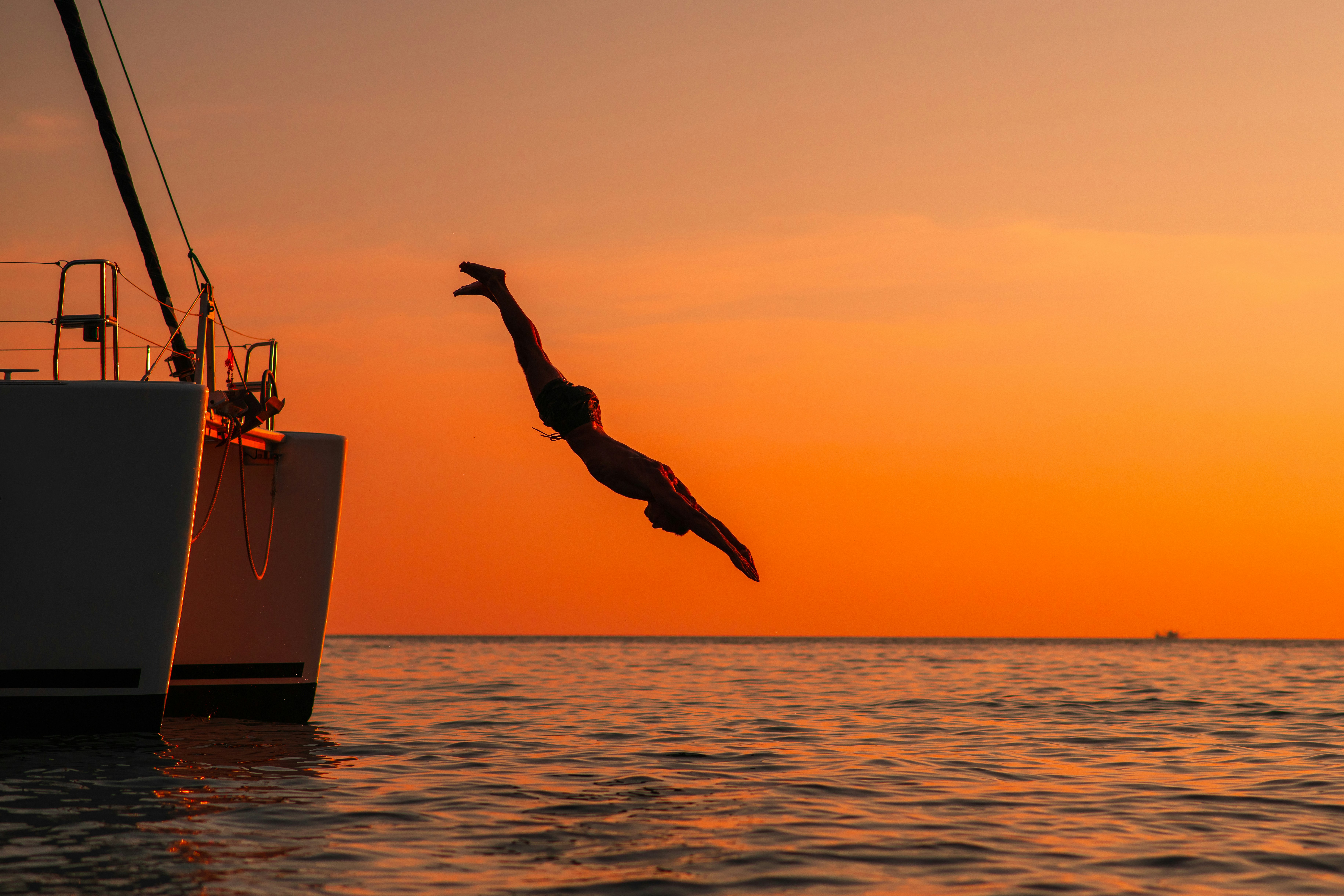 Seiling er en flott mulighet til å bli forelsket i vannet, det dype og undervannsverdenen.