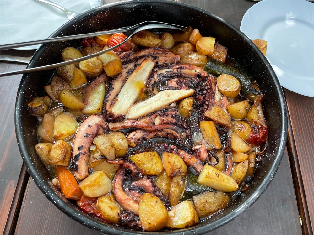 Ispod Peke - Traditional octopus dish in Croatian cuisine